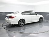 Used 2017 Honda Accord Sport Special Edition image 5