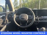 Used 2023 Kia Sorento LX image 4