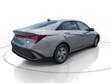 New 2025 Hyundai Elantra SE image 4