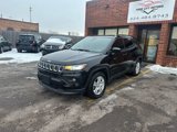 Used 2022 Jeep Compass Latitude image 3