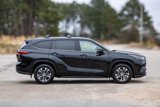 Used 2021 Toyota Highlander XLE image 5