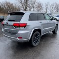 Used 2018 Jeep Grand Cherokee Altitude image 3