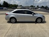 Used 2023 Toyota Corolla LE image 3