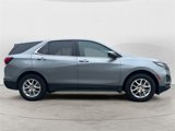 Used 2023 Chevrolet Equinox LT image 2