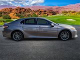 Used 2018 Toyota Camry XLE image 3