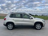 Used 2015 Volkswagen Tiguan S image 6