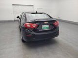 Used 2017 Chevrolet Cruze LT image 6