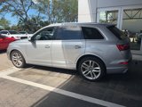 Used 2017 Audi Q7 3.0T Prestige image 3