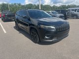 Used 2019 Jeep Cherokee Latitude Plus image 3