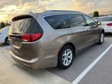 Used 2018 Chrysler Pacifica Touring-L Plus w/ Advanced Safetytec Group image 3