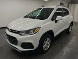 Used 2022 Chevrolet Trax LT w/ LT Convenience Package image 4