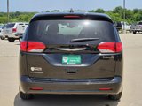 Used 2023 Chrysler Voyager LX image 5