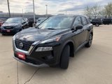 Used 2023 Nissan Rogue SV image 3