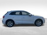 Used 2022 Audi Q5 2.0T Premium w/ Convenience Package image 3