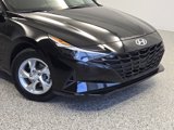 Used 2022 Hyundai Elantra SE image 2