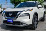 Used 2022 Nissan Rogue SV image 2