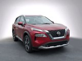 Used 2021 Nissan Rogue Platinum image 2