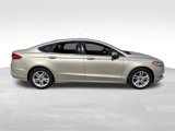 Used 2018 Ford Fusion SE w/ Fusion SE Technology Package image 4