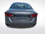 Used 2024 Nissan Altima 2.5 SV image 4