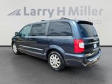 Used 2013 Chrysler Town & Country Touring image 3