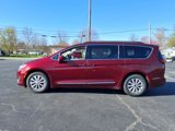 Used 2017 Chrysler Pacifica Touring-L image 2