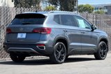 Certified 2022 Volkswagen Taos SE w/ Panoramic Sunroof Package image 5