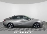 Used 2023 Hyundai Elantra Limited image 2