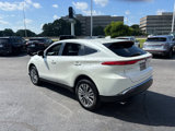 Used 2021 Toyota Venza image 5
