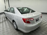 Used 2013 Toyota Camry LE image 3