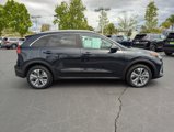 Used 2022 Kia Niro EX image 4