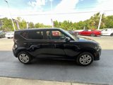 Used 2023 Kia Soul LX image 5