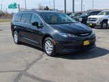 Used 2020 Chrysler Voyager Lxi image 2