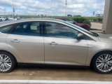 Used 2017 Ford Focus Titanium image 5