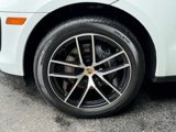Used 2022 Porsche Macan image 4