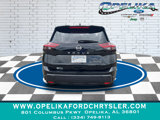 Used 2024 Nissan Rogue SV image 4