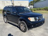 Used 2007 Nissan Pathfinder SE w/ SE Premium Pkg image 2