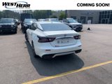 Used 2023 Nissan Maxima SV image 3