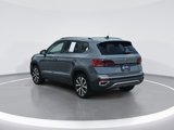 Certified 2024 Volkswagen Taos SE w/ Panoramic Sunroof Package image 5