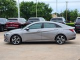 Used 2022 Hyundai Elantra Limited image 4