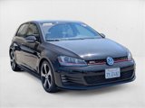 Used 2017 Volkswagen Golf S image 3