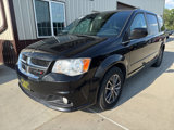 Used 2017 Dodge Grand Caravan SXT image 5
