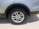 Used 2017 Ford Explorer XLT w/ Equipment Group 202A image 4