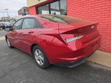 Used 2023 Hyundai Elantra SE w/ Cargo Package image 3