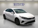 Used 2023 Kia Forte LXS image 4