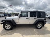 Used 2011 Jeep Wrangler Unlimited Rubicon w/ Connectivity Group image 3