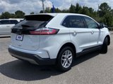 Used 2023 Ford Edge SEL image 3