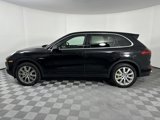 Used 2015 Porsche Cayenne S image 2