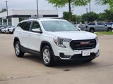 Used 2024 GMC Terrain SLE w/ Driver Convenience Package image 3