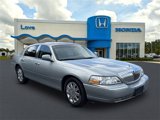 Used 2006 Lincoln Town Car Signature Limited image 1