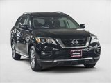 Used 2020 Nissan Pathfinder SV image 3